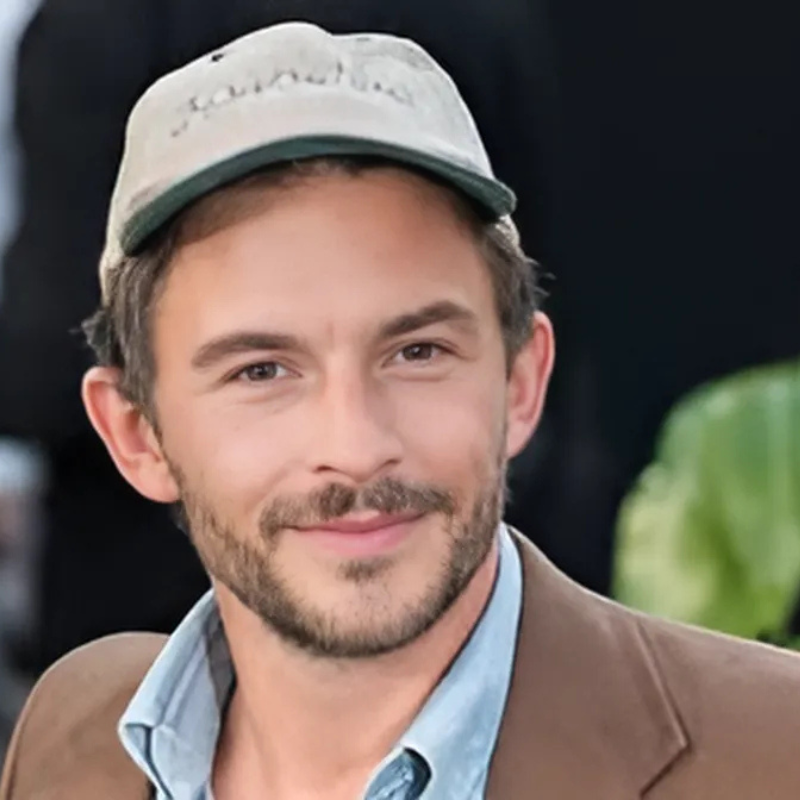 Jonathan Bailey